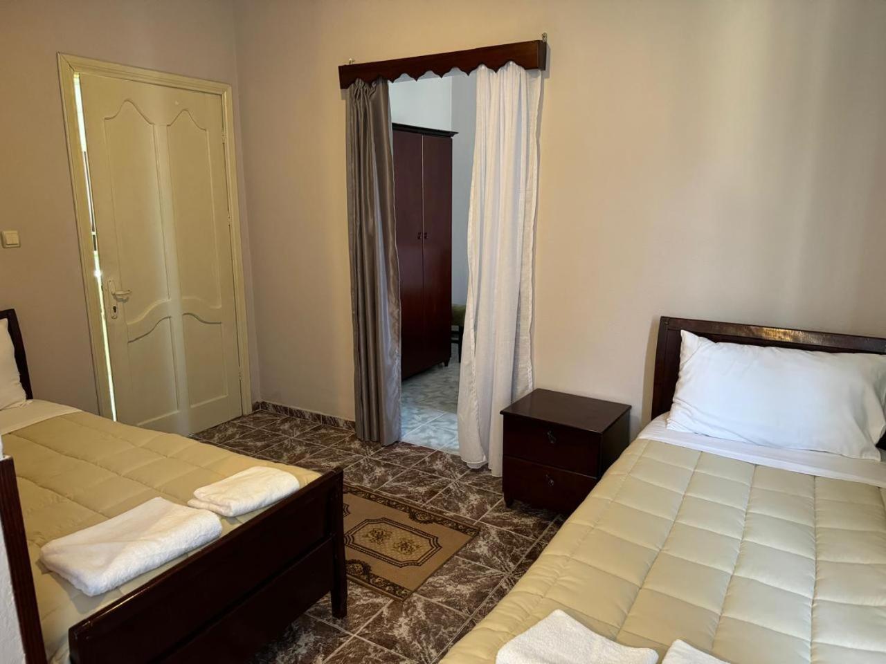 Sirena Hotel Tushemisht Extérieur photo