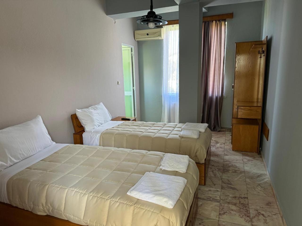 Sirena Hotel Tushemisht Extérieur photo