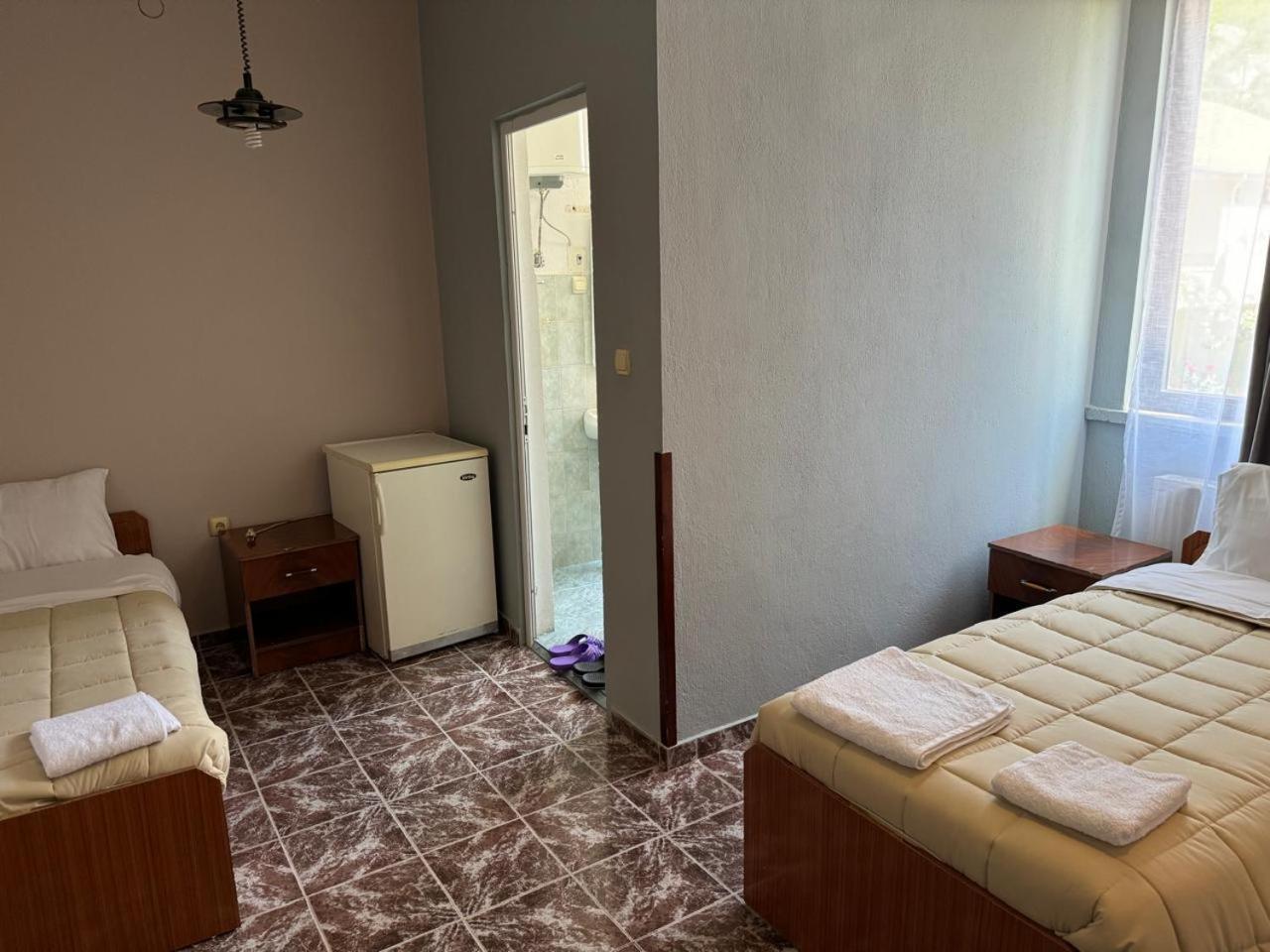 Sirena Hotel Tushemisht Extérieur photo