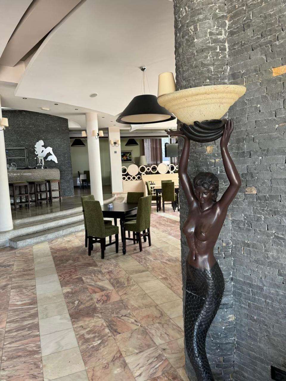 Sirena Hotel Tushemisht Extérieur photo