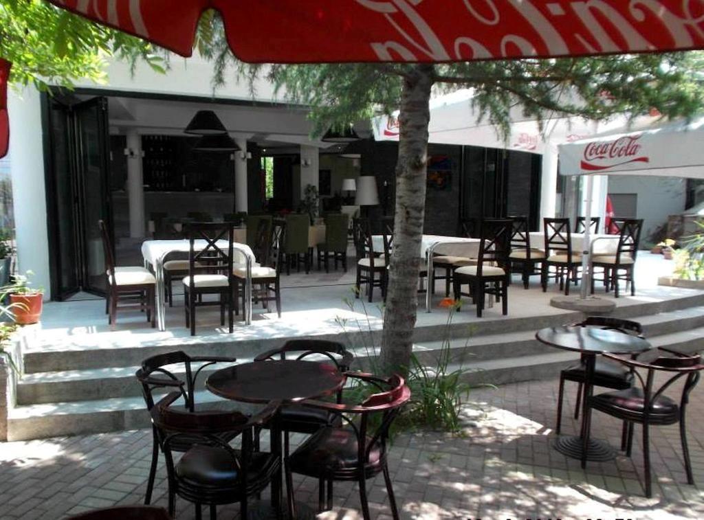 Sirena Hotel Tushemisht Extérieur photo