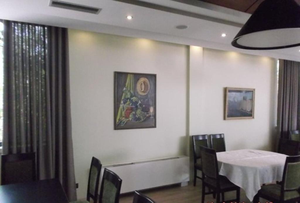Sirena Hotel Tushemisht Extérieur photo