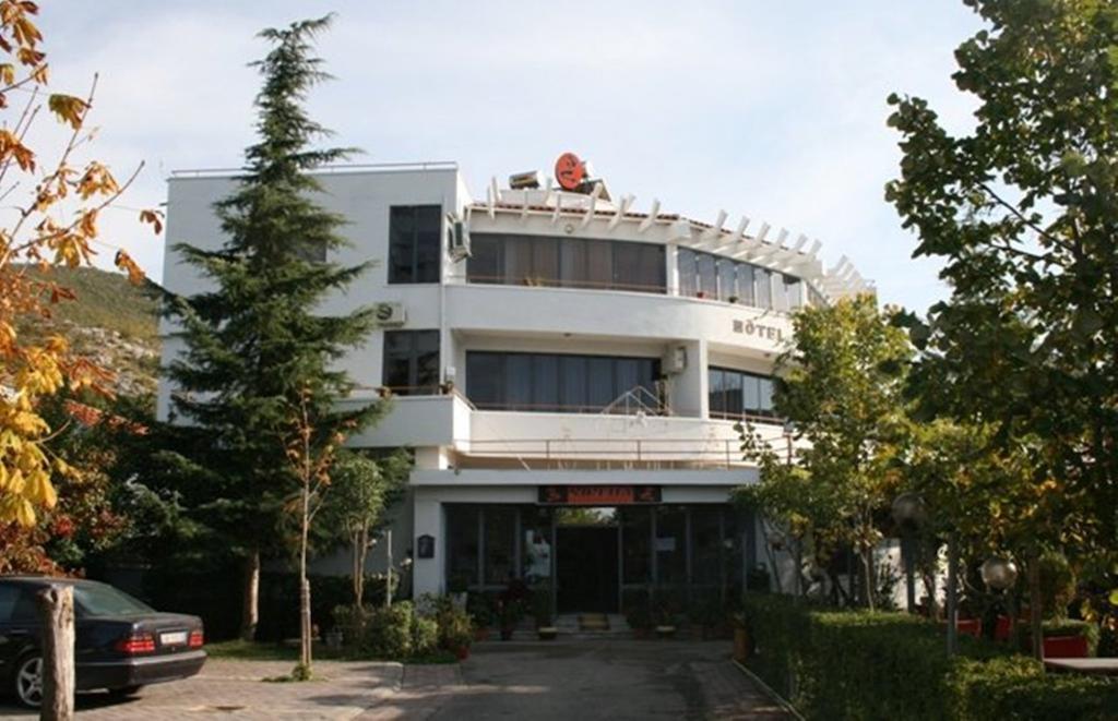 Sirena Hotel Tushemisht Extérieur photo